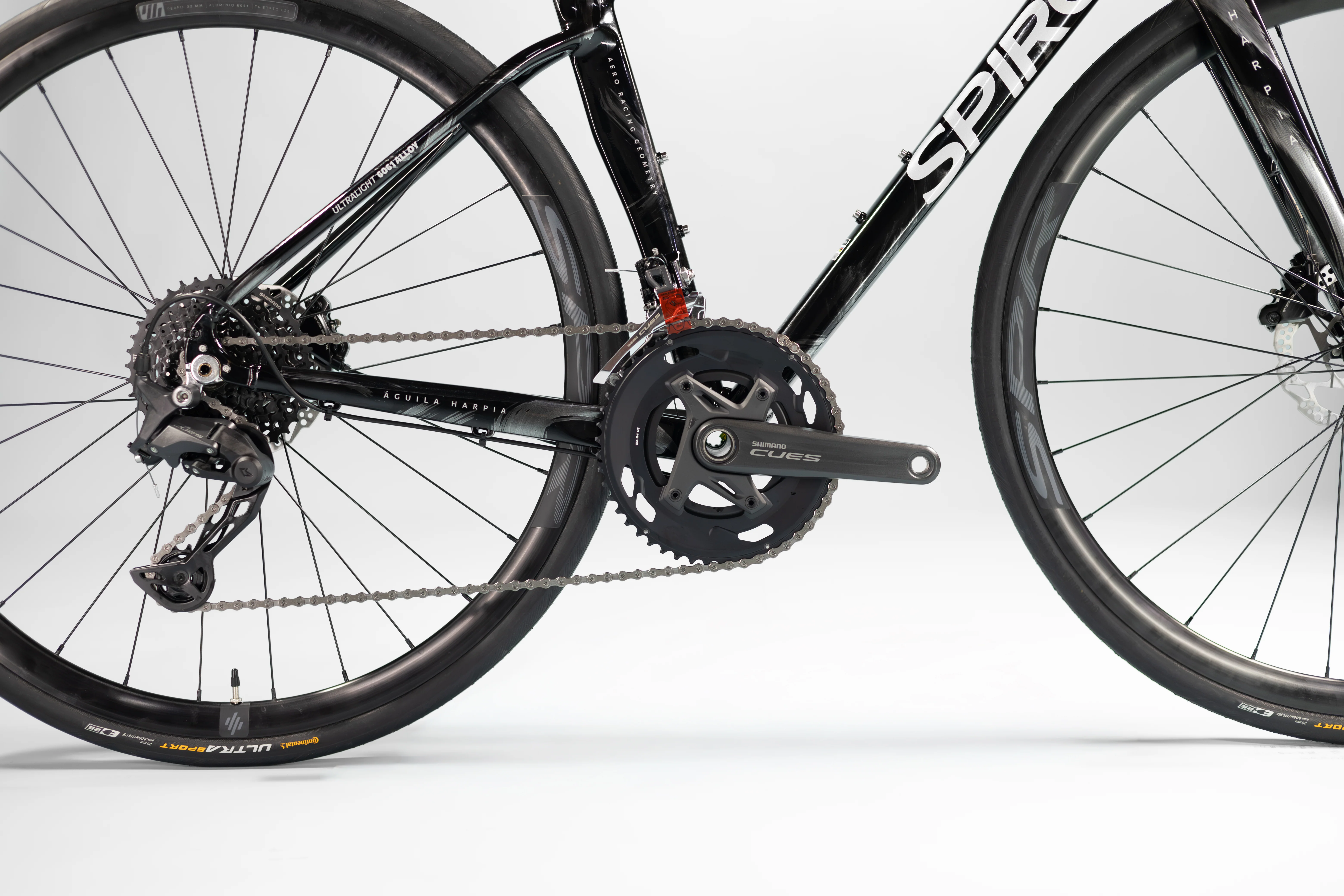 Bicicleta de ruta FREEDOM en aluminio con tenedor en carbono y Shimano Cues de 2x10 vel - Image 6